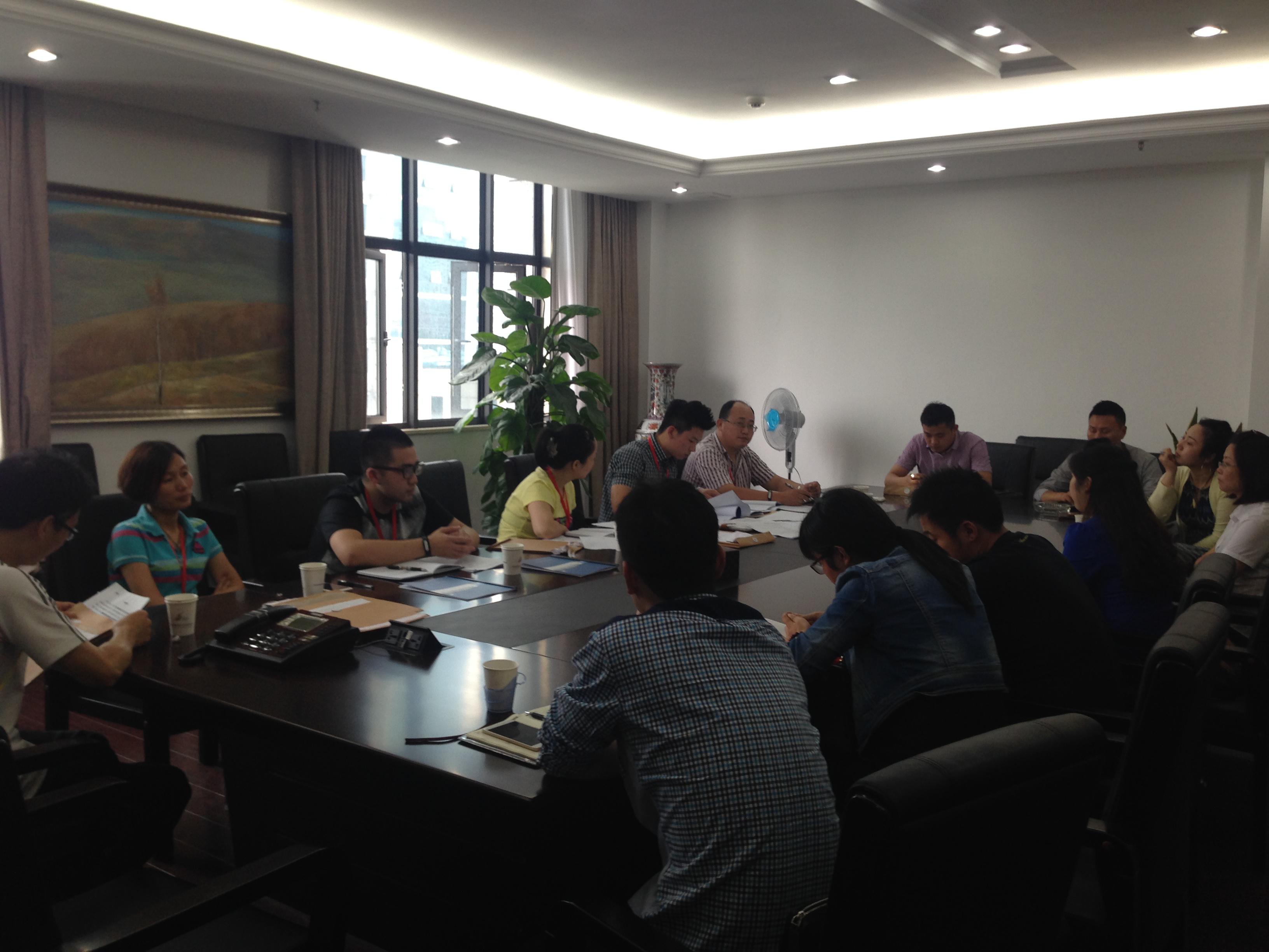 �ϲ���Ͷ�����԰���Ĵ�С����ҵ���ʲ�����˳�쿪��